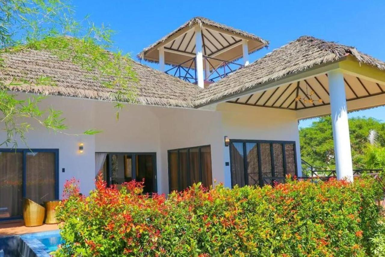 Safari Hotel And Villas Powered By Cocotel Bulala Екстериор снимка